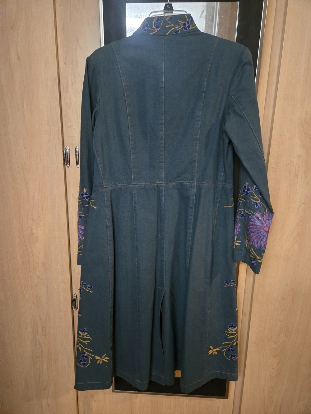 Tracy Reese Teal Trench Coat with Purple Floral Embroidery - Picture 4 of 8